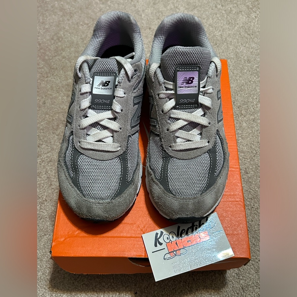 New Balance - Picture 2 of 5